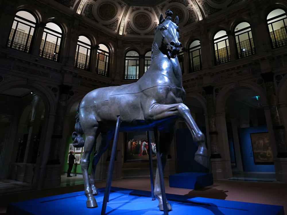 K. Cantarella Thoroughbred 馬の彫刻 Antonio Canova's Colossal Horse: A Neoclassical Masterpiece